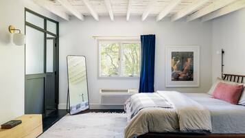 1 chambre, fer et planche à repasser, Wi-Fi, literie fournie