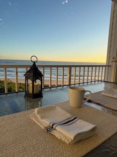 Beachfront Condo  2-bedroom in fabulous Vero Beach with Gym and Heated Pool.