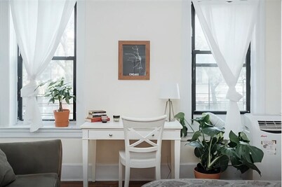 Massive and Neat Two Bedroom Flat on Park