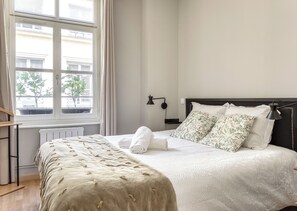 2 Schlafzimmer, Reisekinderbett, WLAN, Bettwäsche