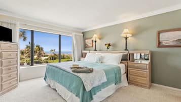 2 Schlafzimmer, Schreibtisch, Bügeleisen/Bügelbrett, Reisekinderbett