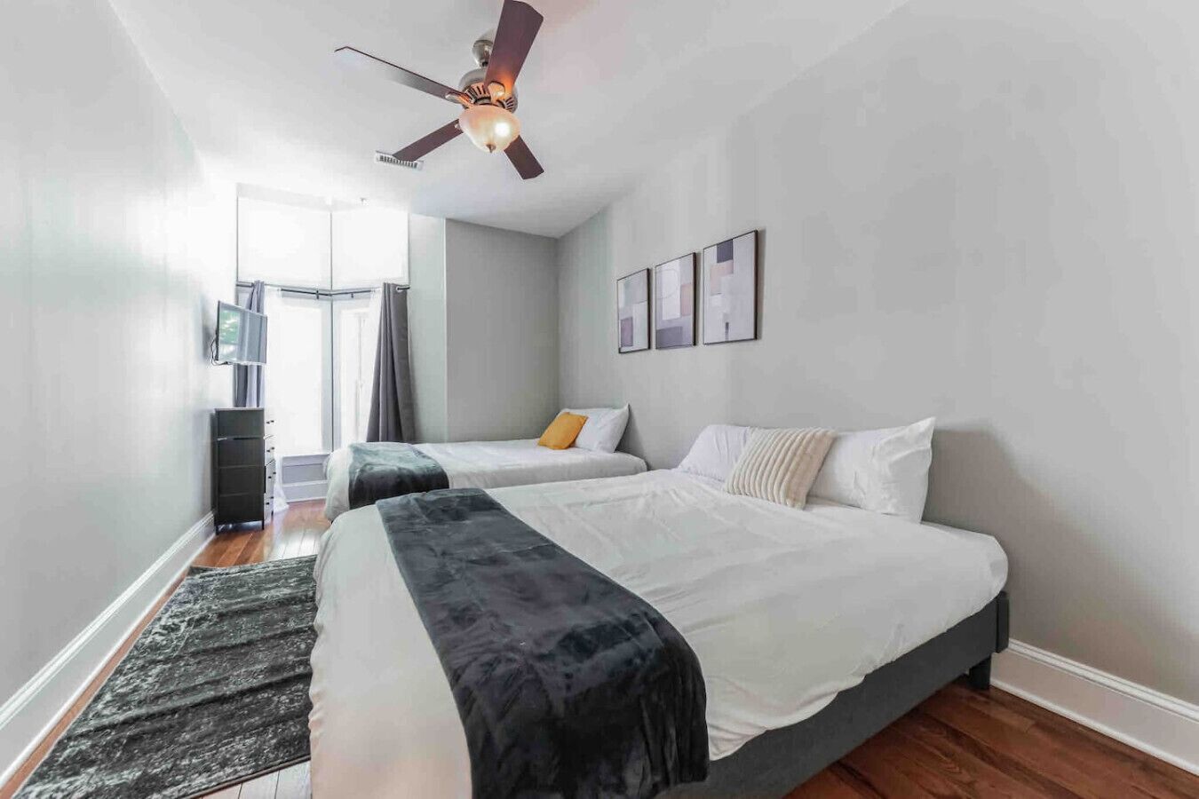 4 bedrooms, desk, iron/ironing board, WiFi