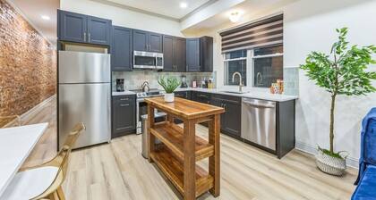 New 2/2 Across from Fairmount Park | 10 Mins to DT