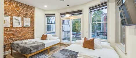 2 Schlafzimmer, Schreibtisch, Bügeleisen/Bügelbrett, WLAN