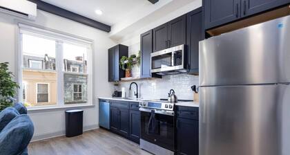 1/1 Across from Fairmount Park | 10 mins to DT (E)