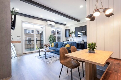 1/1 Across from Fairmount Park | 10 mins to DT (E)