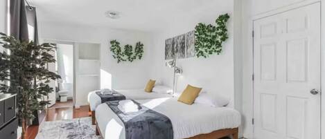 Bügeleisen/Bügelbrett, WLAN, Bettwäsche