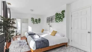 StrykjÀrn/strykbrÀda, wi-fi och sÀngklÀder