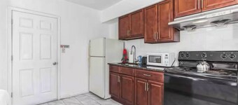 Spring Garden | Small & Cozy Studio Sleeps 4
