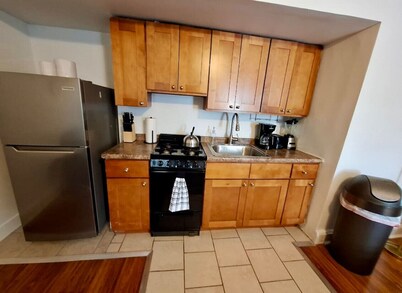 Prime Location | Studio | Center City | Fast Wifi