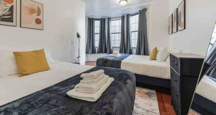 Across from Convention Center | Sleeps 6 | 3F