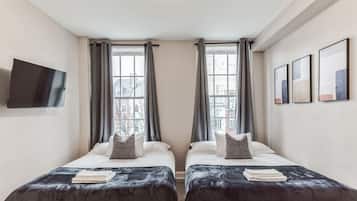 2 bedrooms, desk, iron/ironing board, WiFi