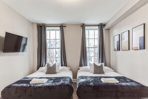2 Schlafzimmer, Schreibtisch, Bügeleisen/Bügelbrett, WLAN