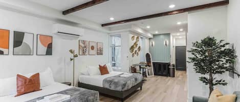 1 bedroom, desk, iron/ironing board, WiFi