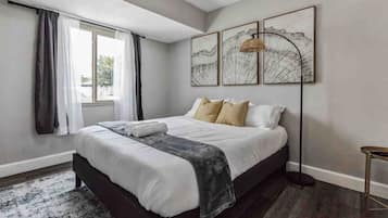 3 sovrum, skrivbord, strykjärn/strykbräda och wi-fi