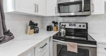 South Tampa 3/2 w/Backyard | Sleeps 10!