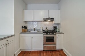 Microwave, oven