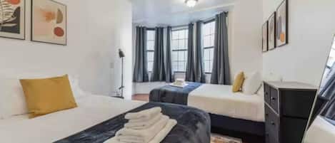 1 habitación, tabla de planchar con plancha, wifi y ropa de cama