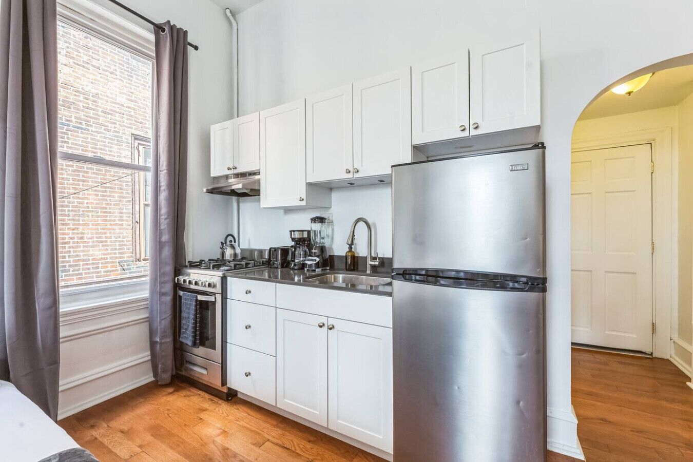 冷蔵庫、電子レンジ、コンロ、食器洗い機