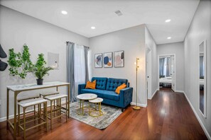 Interior - Charming Center City 2BR | Sleeps 8 people | (Philadelphia)