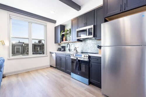 1/1 Across from Fairmount Park | 10 mins to DT (D)