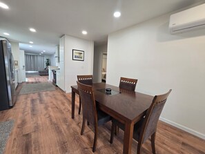 تناول الطعام