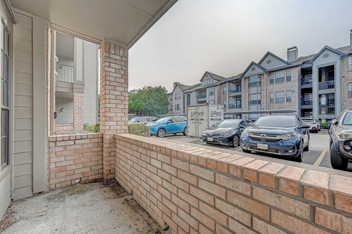 Photo 25 of Modern Medical Center Condo - Walk to Hospitals - Discounts for Long Stays