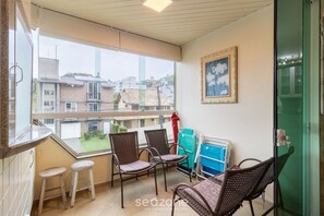 Basic Apartment | Interior