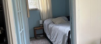 Welcoming  Lake Huron Cowboy Cottage with AC,  kayaks,  & more in Tawas