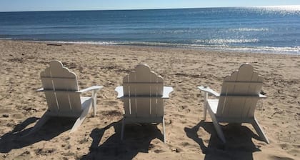 Welcoming Lake Huron Cowboy Cottage with AC, kayaks, & more in Tawas