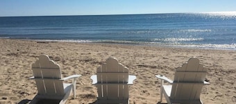 Welcoming Lake Huron Cowboy Cottage with AC, kayaks, & more in Tawas