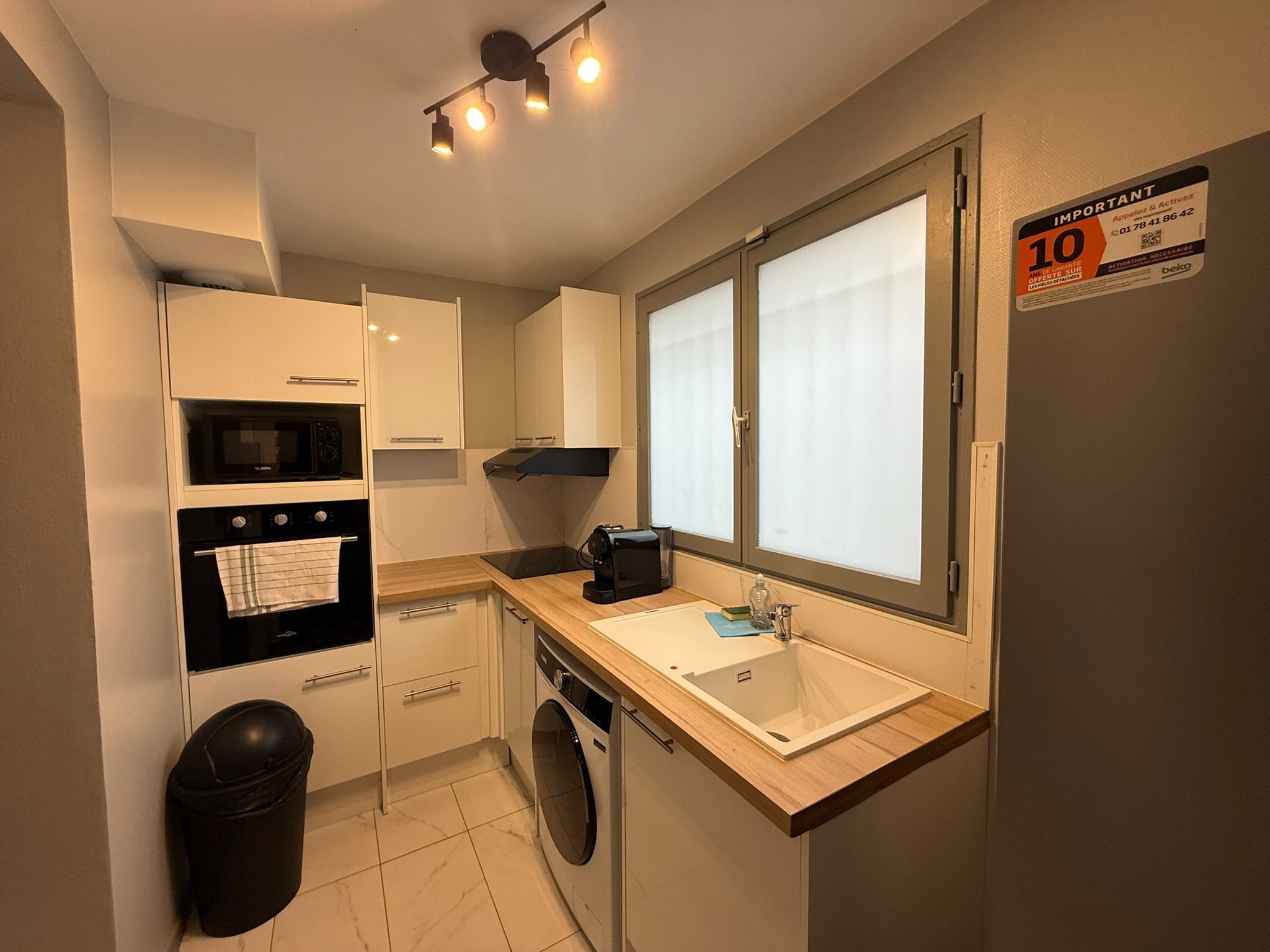 전자레인지, 쿡탑, 에스프레소 메이커, 조리 도구/접시/주방 기구