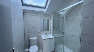 經典雙床房 | 浴室