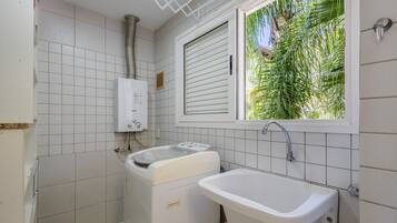 基本公寓 | 浴室