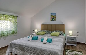2 chambres, fer et planche à repasser, accès au Wi-Fi (inclus)