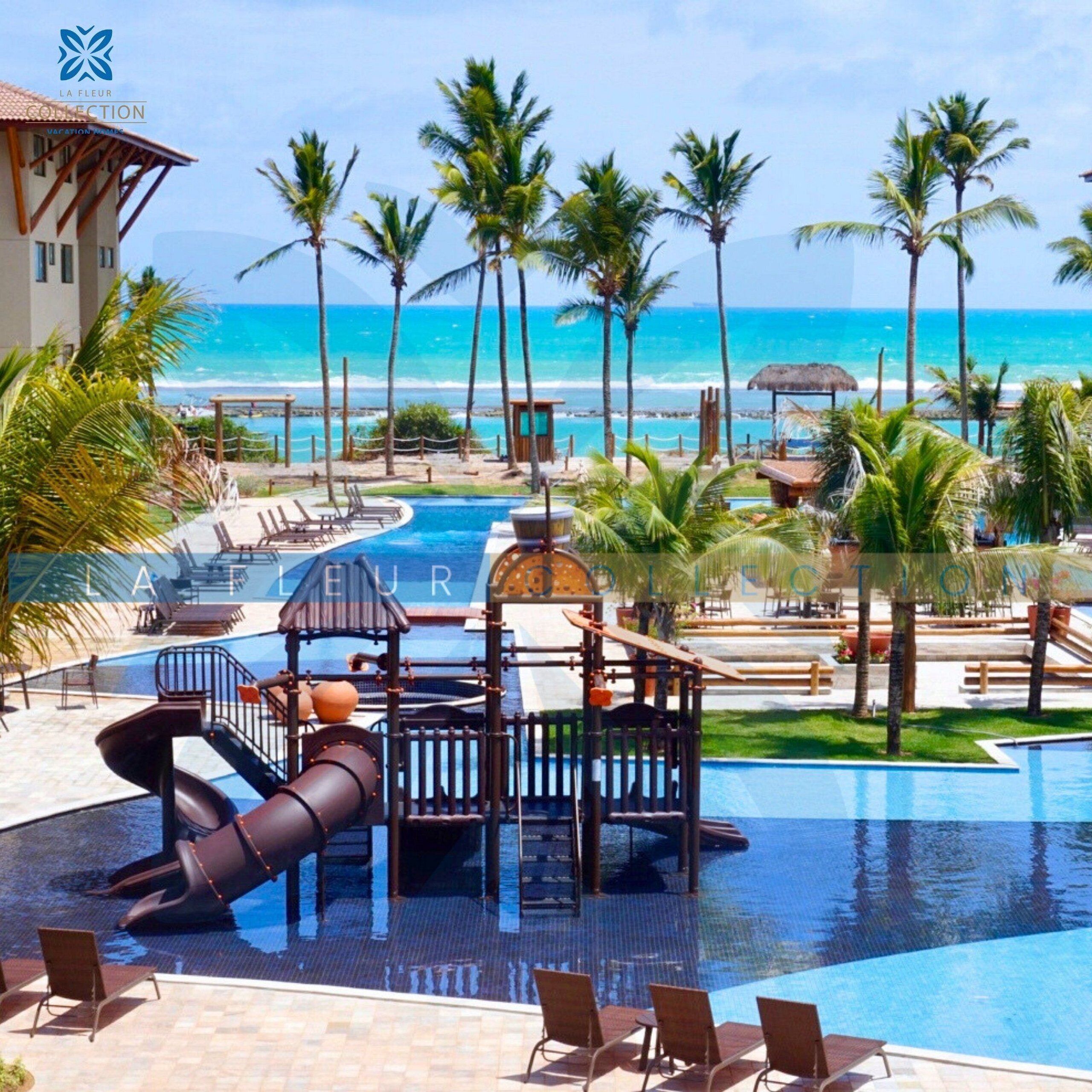 7 outdoor pools, open 9:00 AM to 7:00 PM, pool loungers