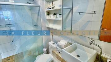 Apartment | Bathroom