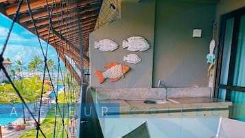 Premium Apartment, Resort View | Outdoor dining