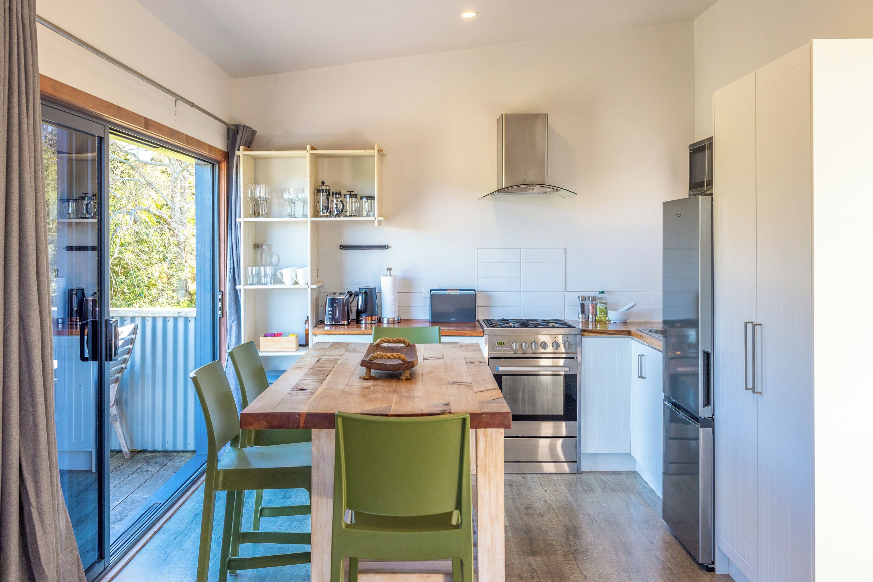 Family Cottage, Vineyard View | In-room dining