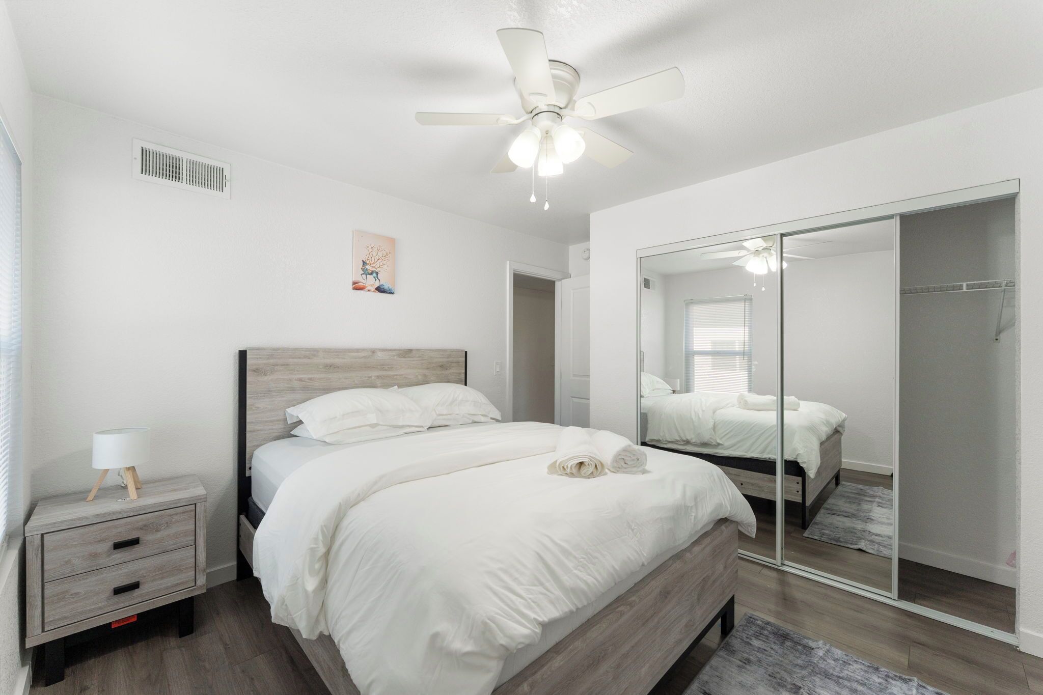 2 bedrooms, iron/ironing board, WiFi, bed sheets