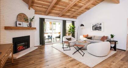 Golden Antler Escape - Minutes to the Beach