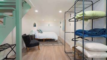 House, 1 King Bed, Patio, City View (Modern 1-BR Apartment Close to Dtwn) | 1 bedroom, bed sheets