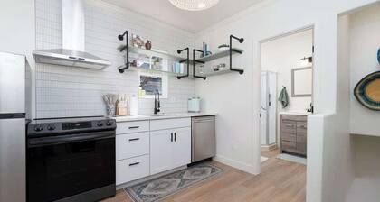 Modern 1-br Apartment Close to Downtown Vibes