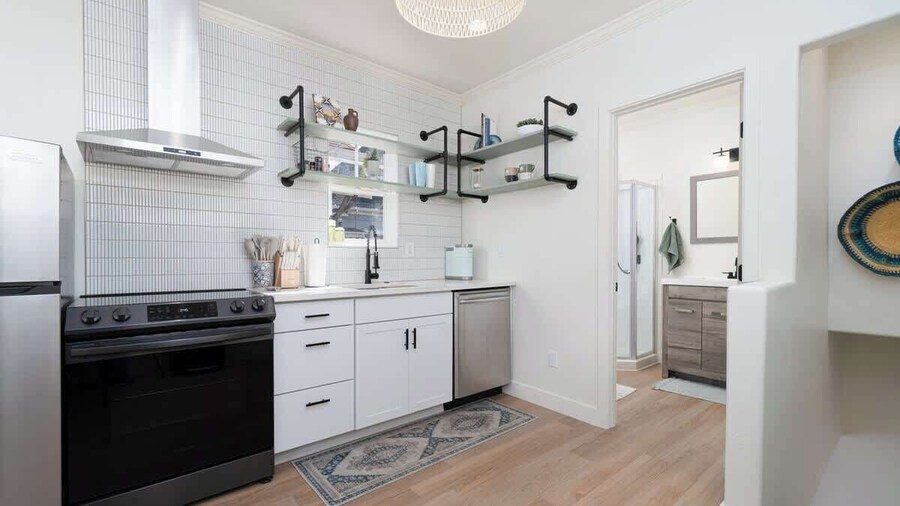 Modern 1-br Apartment Close to Downtown Vibes