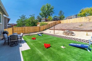 House, Multiple Beds, Patio, Garden View (The Deco Retreat - UNR - Pet Friendly) | View from room