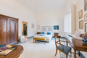 2 chambres, bureau, Wi-Fi gratuit, draps fournis