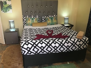 Iron/ironing board, WiFi, bed sheets