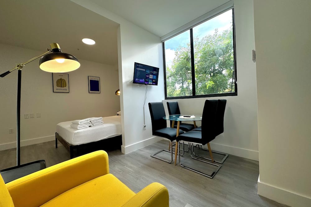 Metro Park Hotel