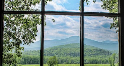 Charming Mountain Cottage, 5-bedroom cottage in The White Mountains