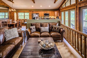 Smart-TV, peis og stereoanlegg